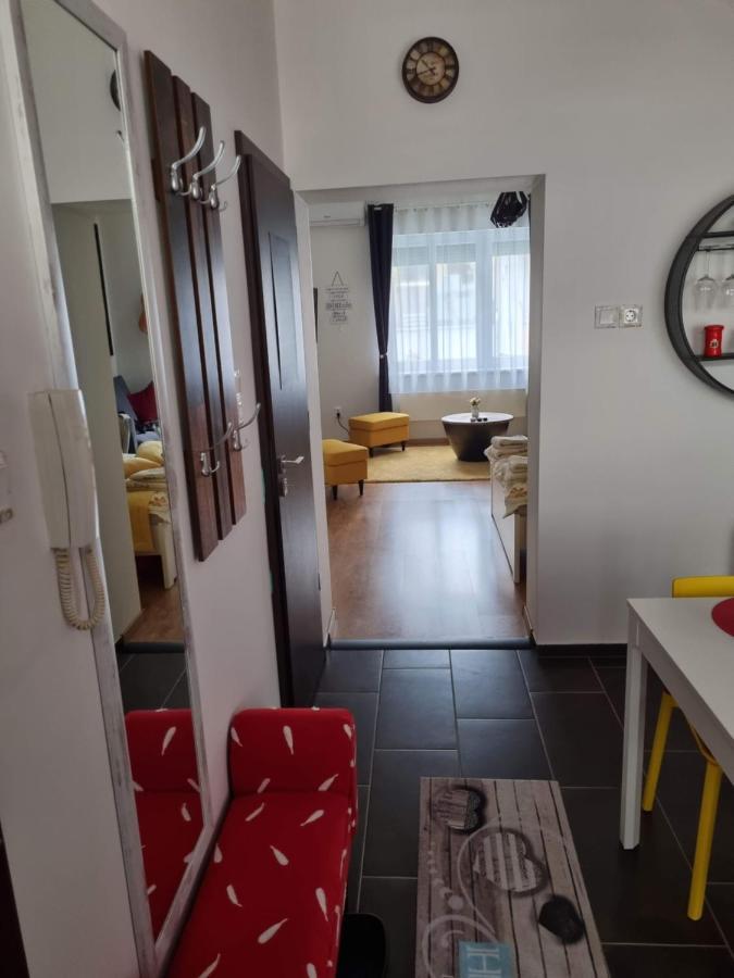 Apartament Flora Apartman Segedyn Zewnętrze zdjęcie